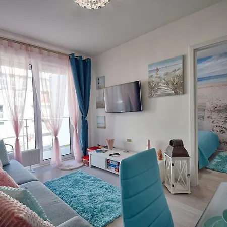 Lazurowa Przystan Amber W Kolobrzegu Apartamento *